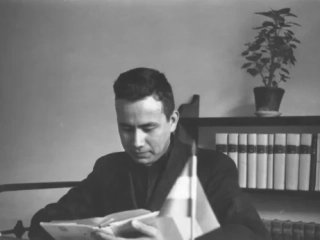 Rutilio Reading Rutilio Reading
